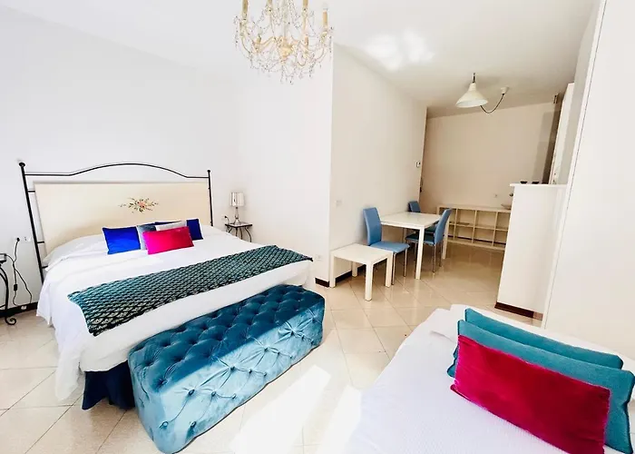 Falcone 22 * בולוניה