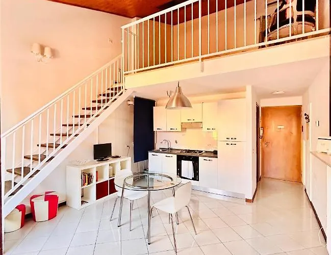 Falcone 22 * بولونيا