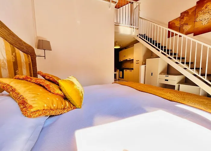 Appartement Falcone 22 *